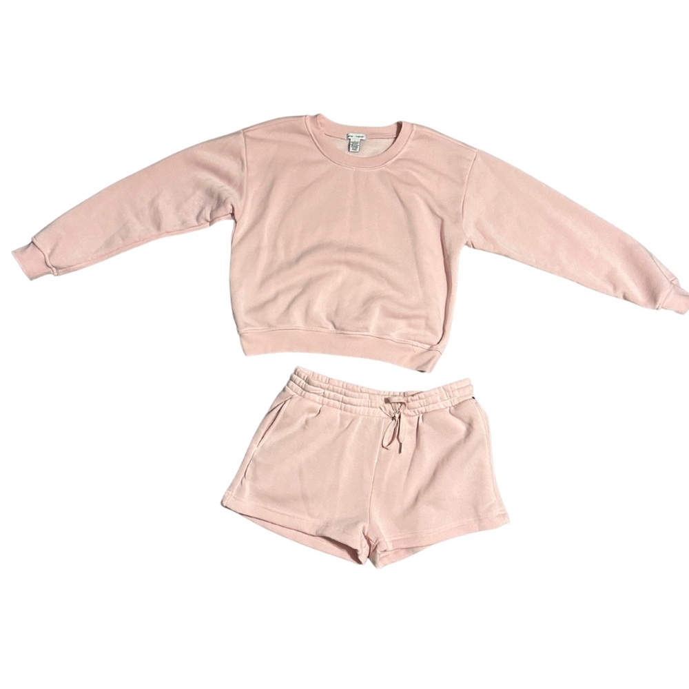 Light Pink Sweatsuit Short SET- Casual Comfort with a Touch of Style! Size- L